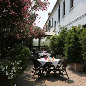 hotel-il-granaio.it-lombardy.com/